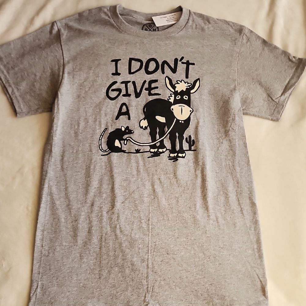 NWT DOM Mens Gray Tshirt With Black Graphic Size Small
